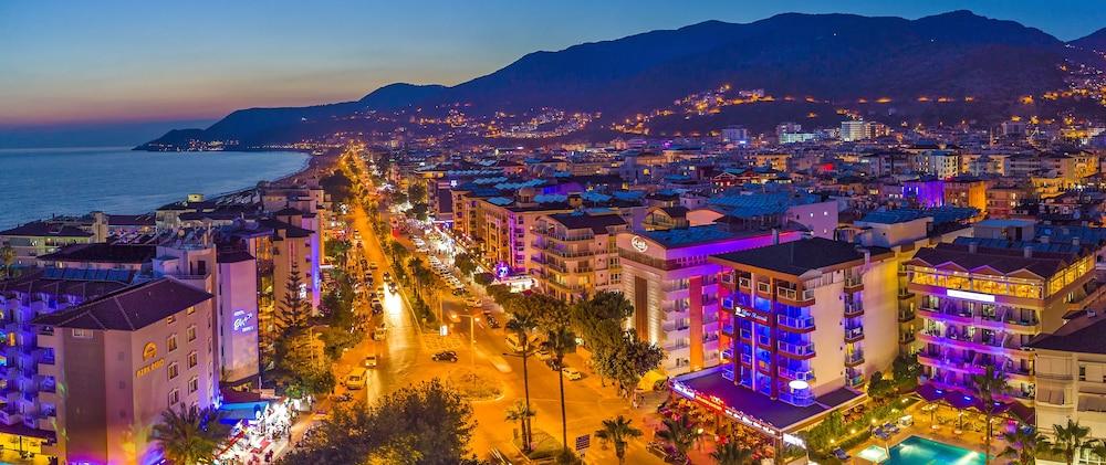 Kleopatra blue hawai hotel Alanya Bagian luar foto