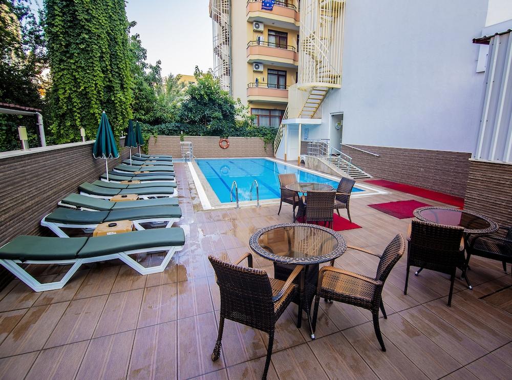 Kleopatra blue hawai hotel Alanya Bagian luar foto