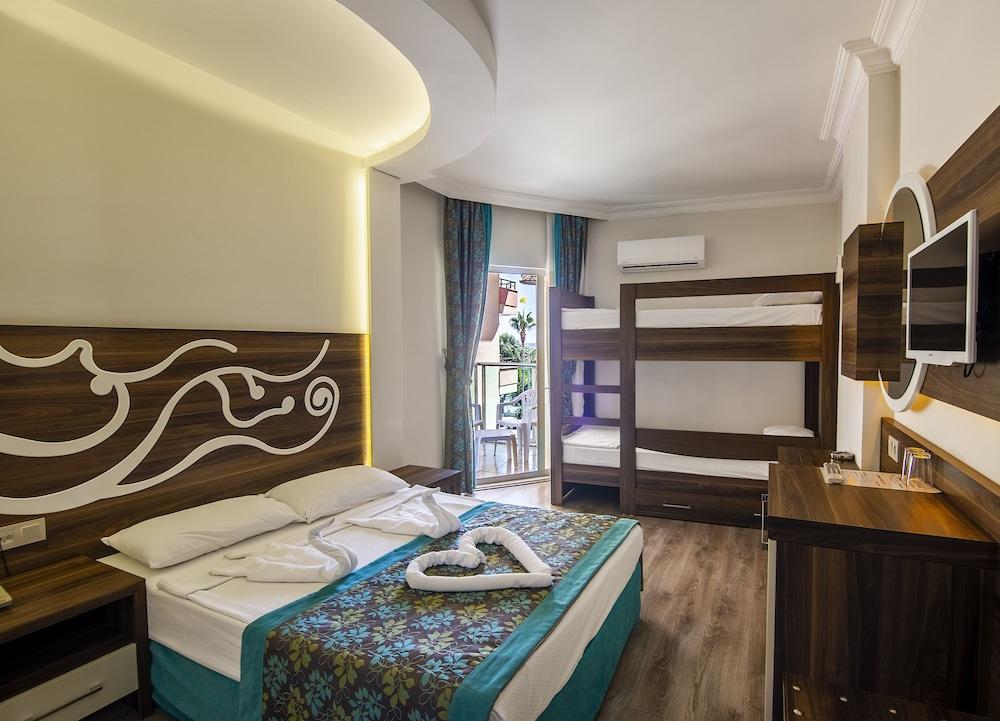 Kleopatra blue hawai hotel Alanya Bagian luar foto