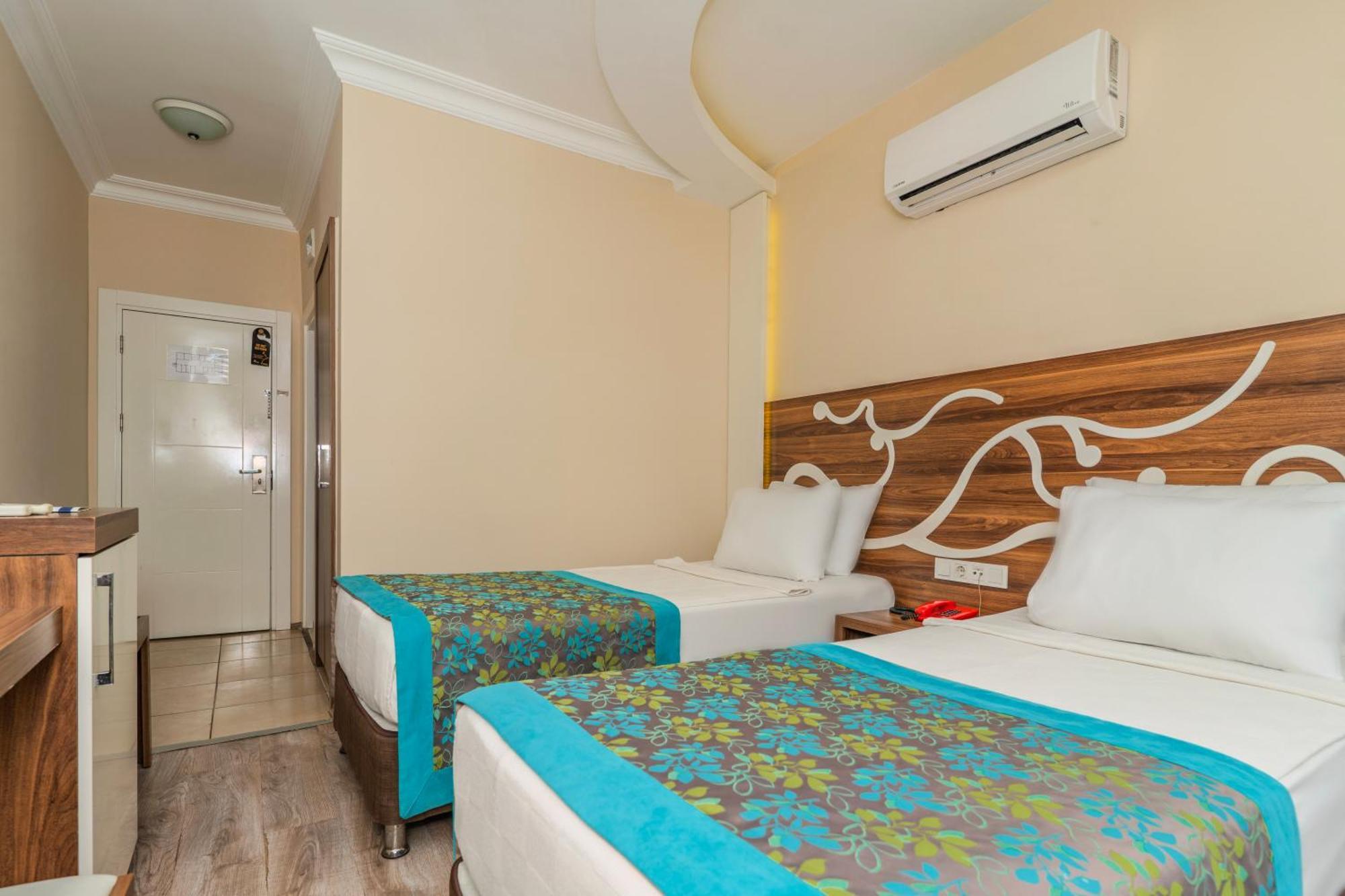 Kleopatra blue hawai hotel Alanya Bagian luar foto